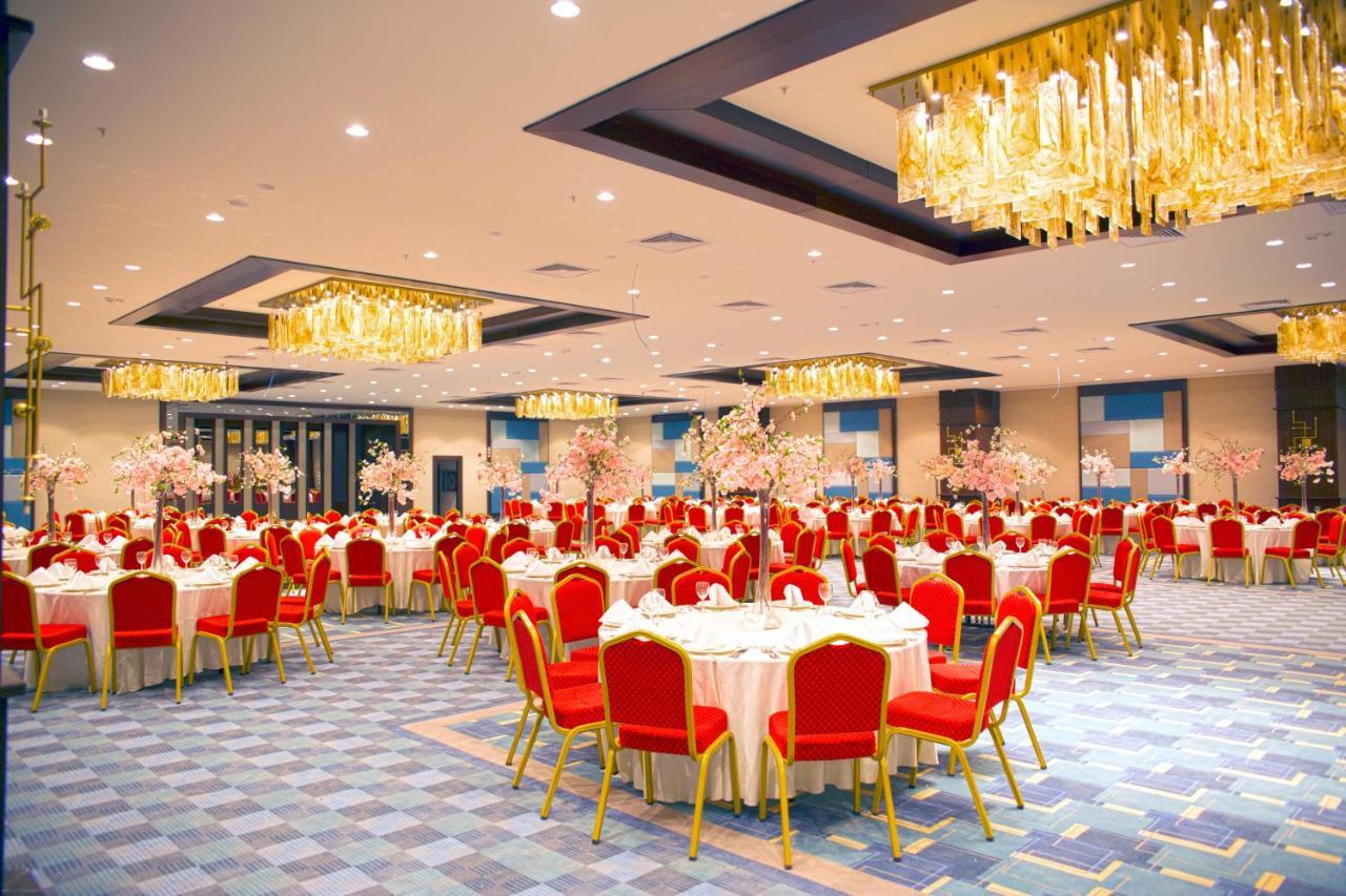The Green Park Gaziantep Exterior photo The ballroom of the hotel
