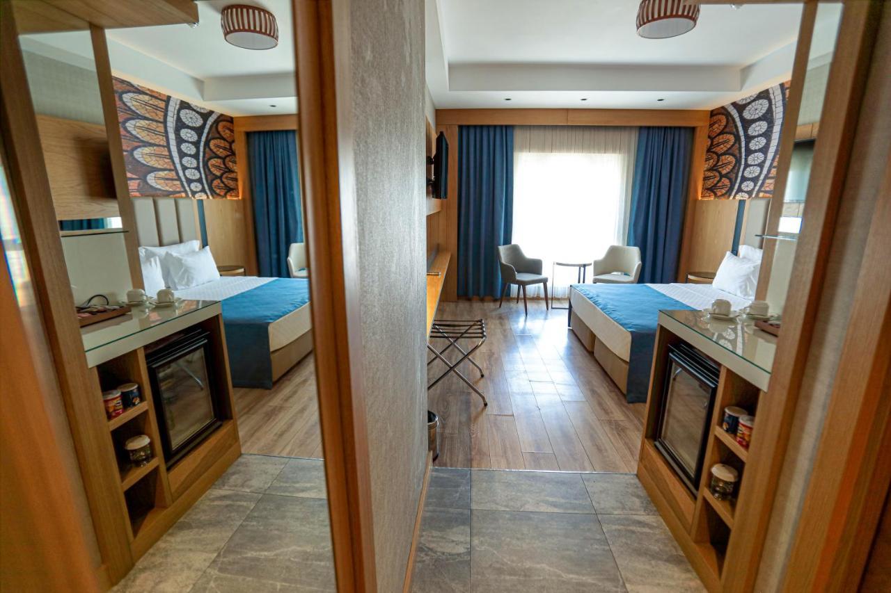 The Green Park Gaziantep Exterior photo A room at the hotel
